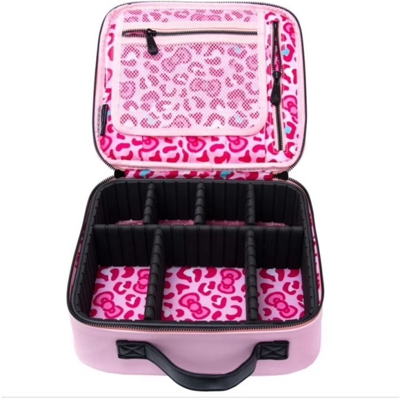 NEW Hello Kitty By Impressions Vanity Hello Kitty Pink Animal Cosmetics Bag - Picture 2 of 12